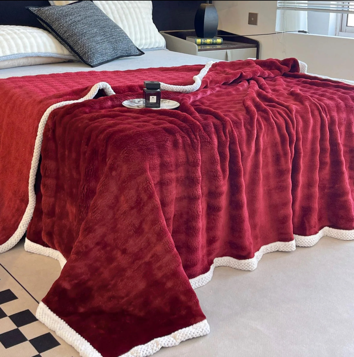 Patura EXTRA PUFOASA,Blanita de iepure artificiala,200/230,cu model