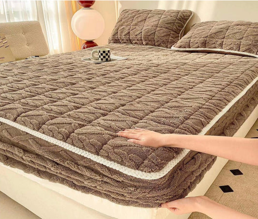 Husa/Topper saltea cu elastic maro inchis 160x200