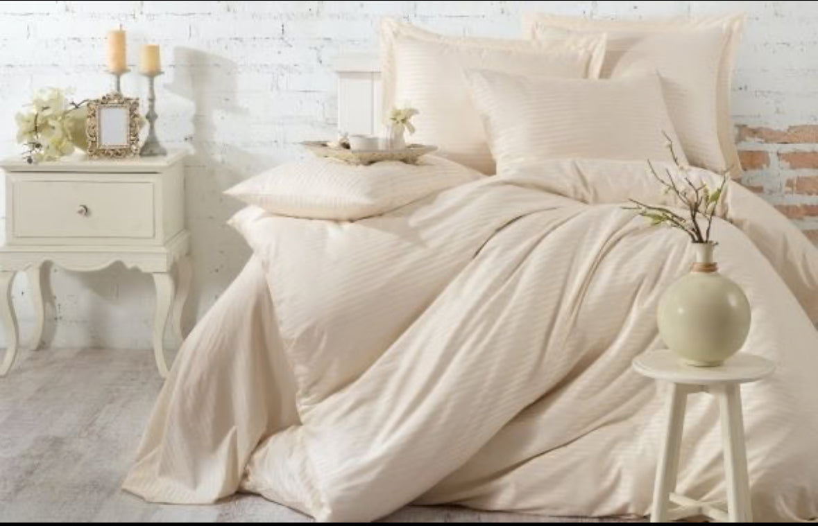 Lenjerie HoReCa,pat dublu,Damasc DeLuxe,6 piese