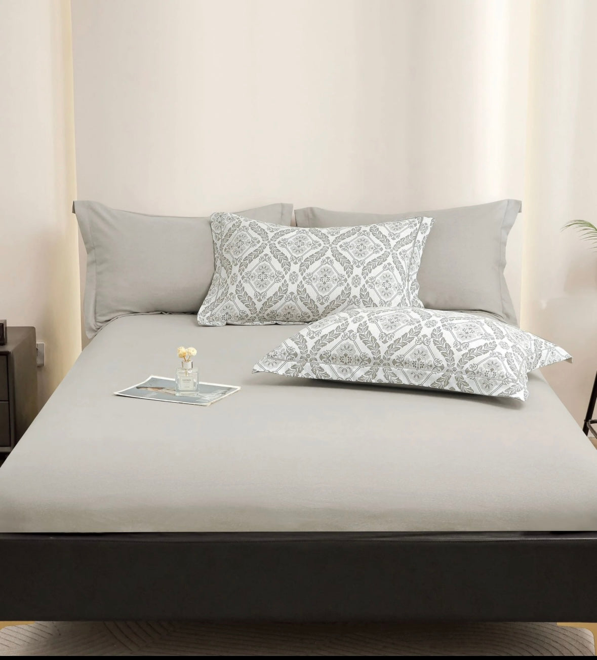 Eleganta atemporala-Set Lenjerie de Pat 6 Piese Moale si Confortabil