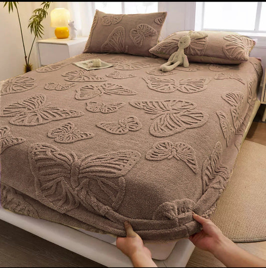 Husa Cocolino,model in relief,cu elastic+2 fete de perna,pat dublu