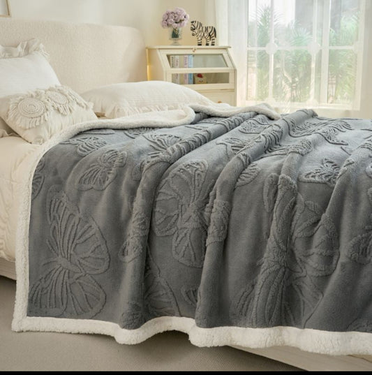 Patura groasa cu blanita 200/230,model fluturasi in relief