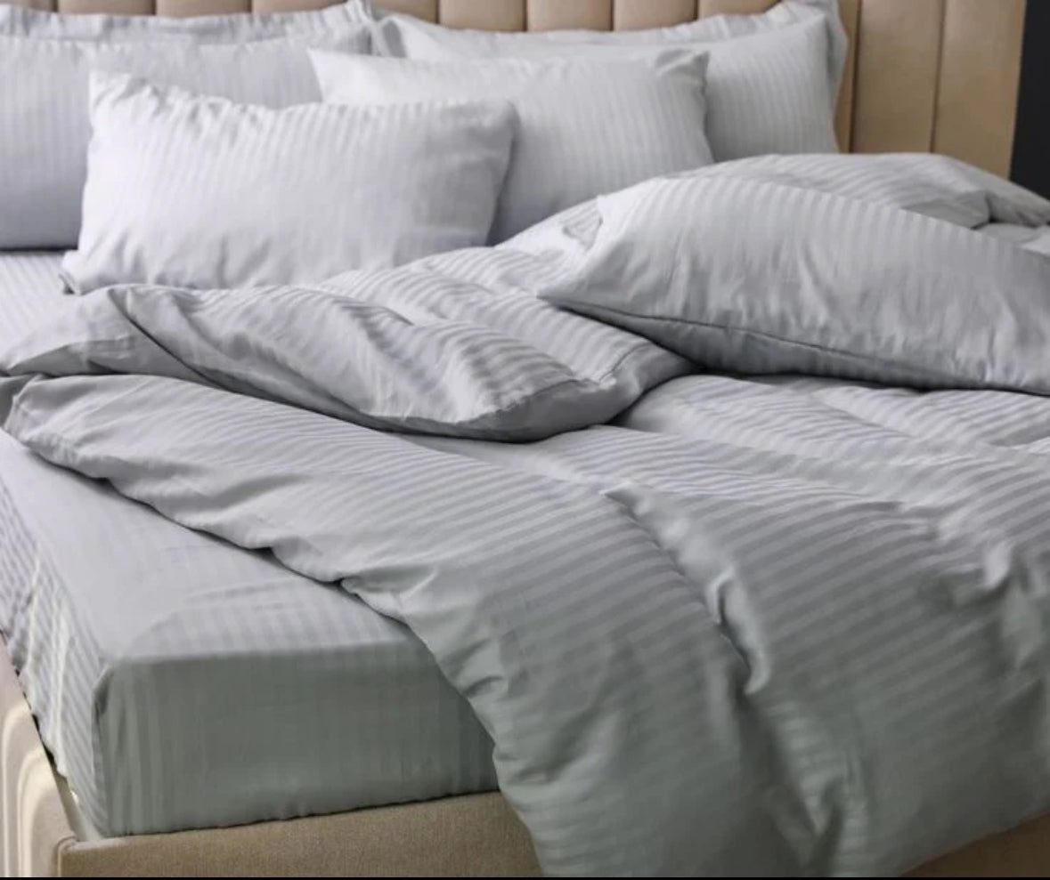 Lenjerie de LUX HoReCa,220/240 pat dublu,Damasc, 6 piese