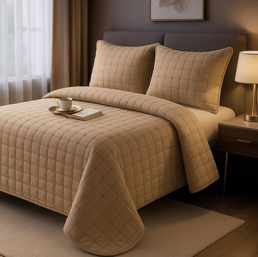Set cuvertura bej DeLux-Eleganta si confort pentru orice dormitor(4 piese)