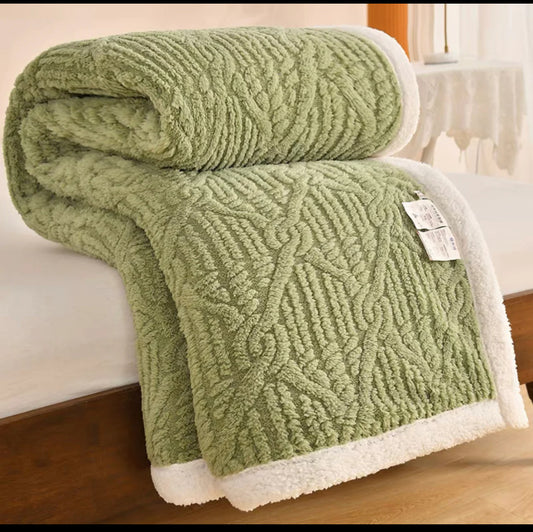 Patura groasa cu blanita,200/230,imprimeu in relief