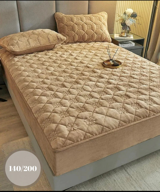 Topper 140/200 pentru saltea cu elastic,+2 fete de perna