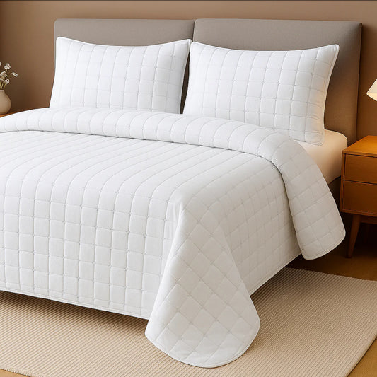 Set cuvertura alb DeLux-Eleganta si confort pentru orice dormitor(4 piese)